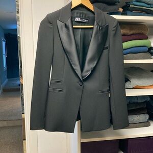 NWOT - Zara Black Tuxedo Suit Jacket